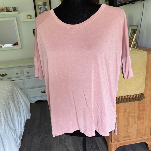 Dusty Rose / Pink Flowy Tee Size Small - Picture 2 of 10